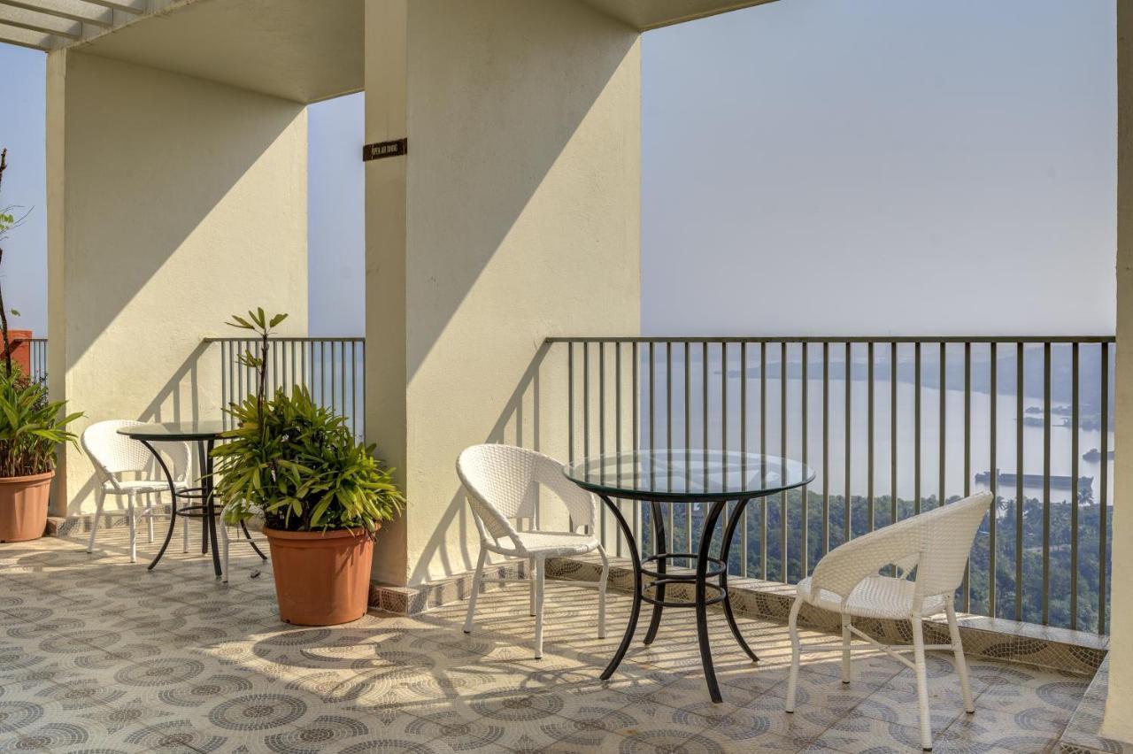 Апартаменты Luxe 2Bhk 10Min From Goi Airport With Pool Access Даболим Экстерьер фото